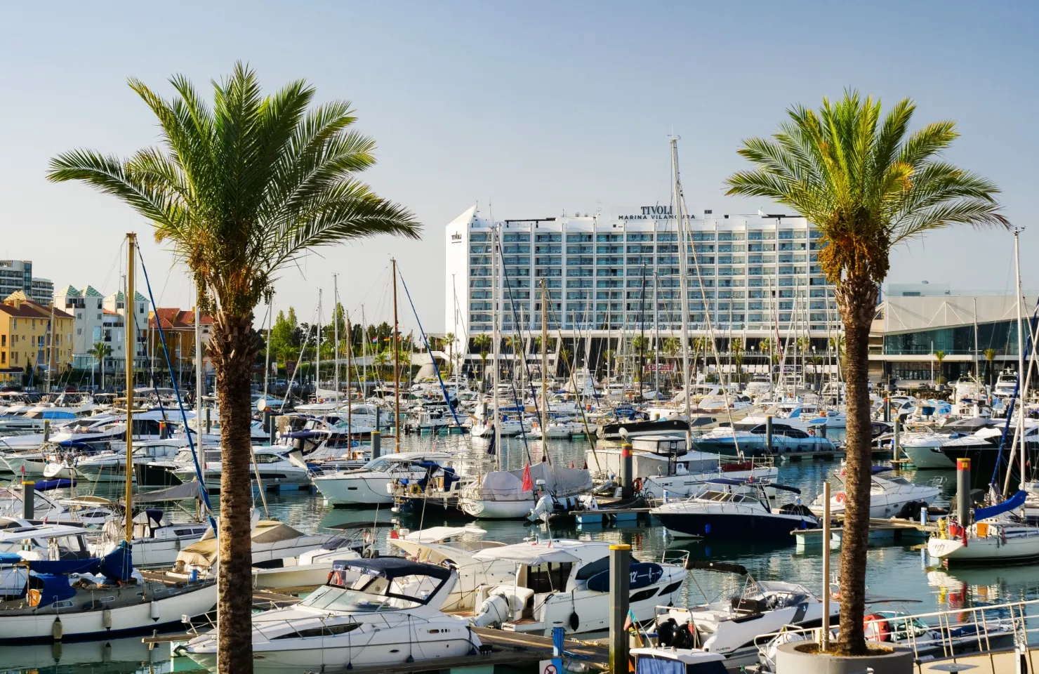 Marina de Vilamoura, na costa Algarvia em Portugal