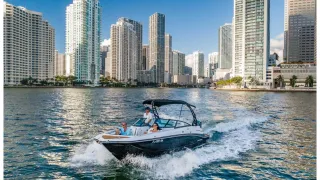 27' Monterey (TMMYC01)