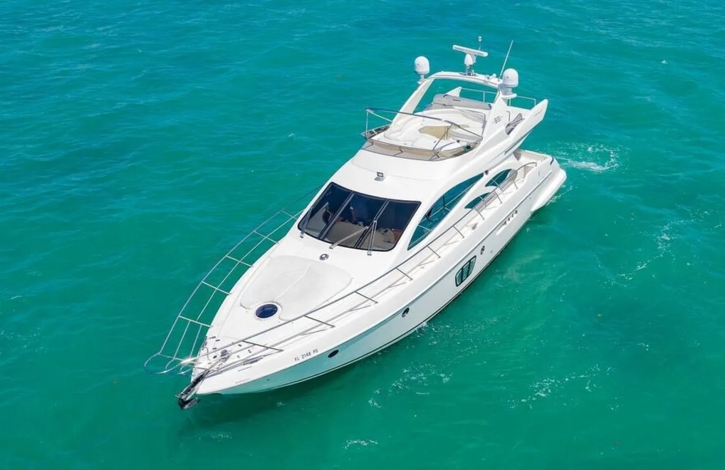 Azimut luxury boat rental