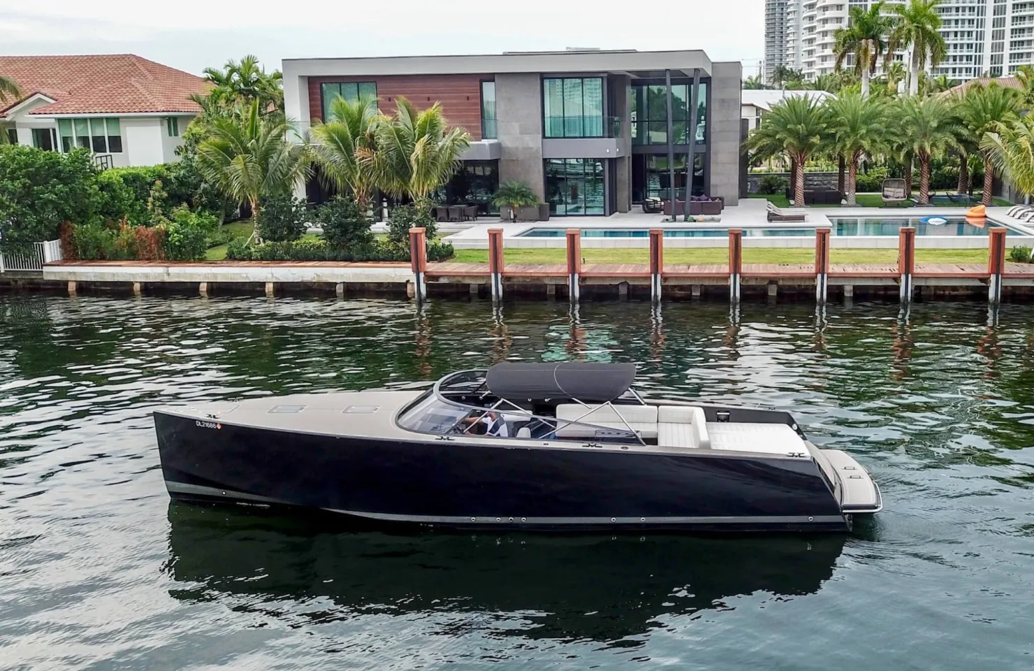 40' VanDutch Black available for charter in Miami 