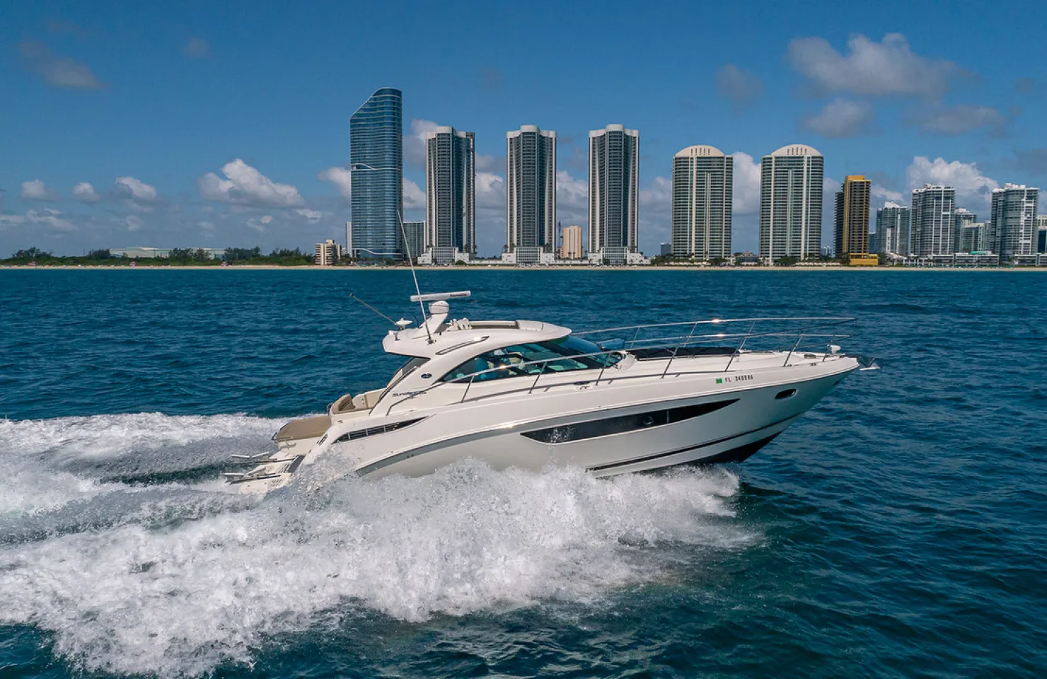 45' Searay Sundancer 2017 boat hire in Miami