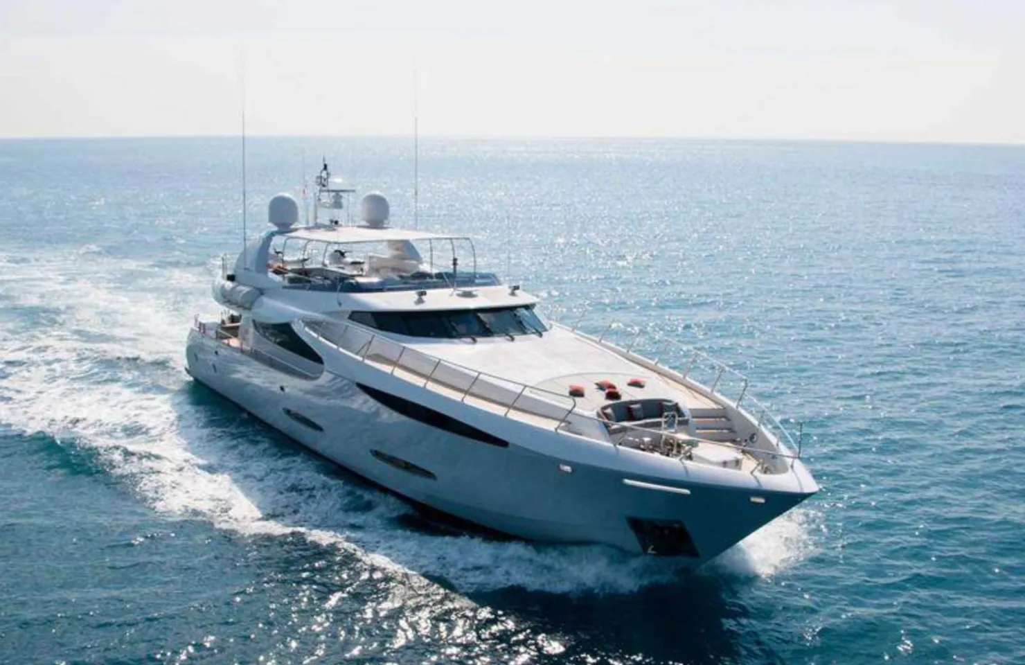 Luxury Yacht Tati for rental in Dubai