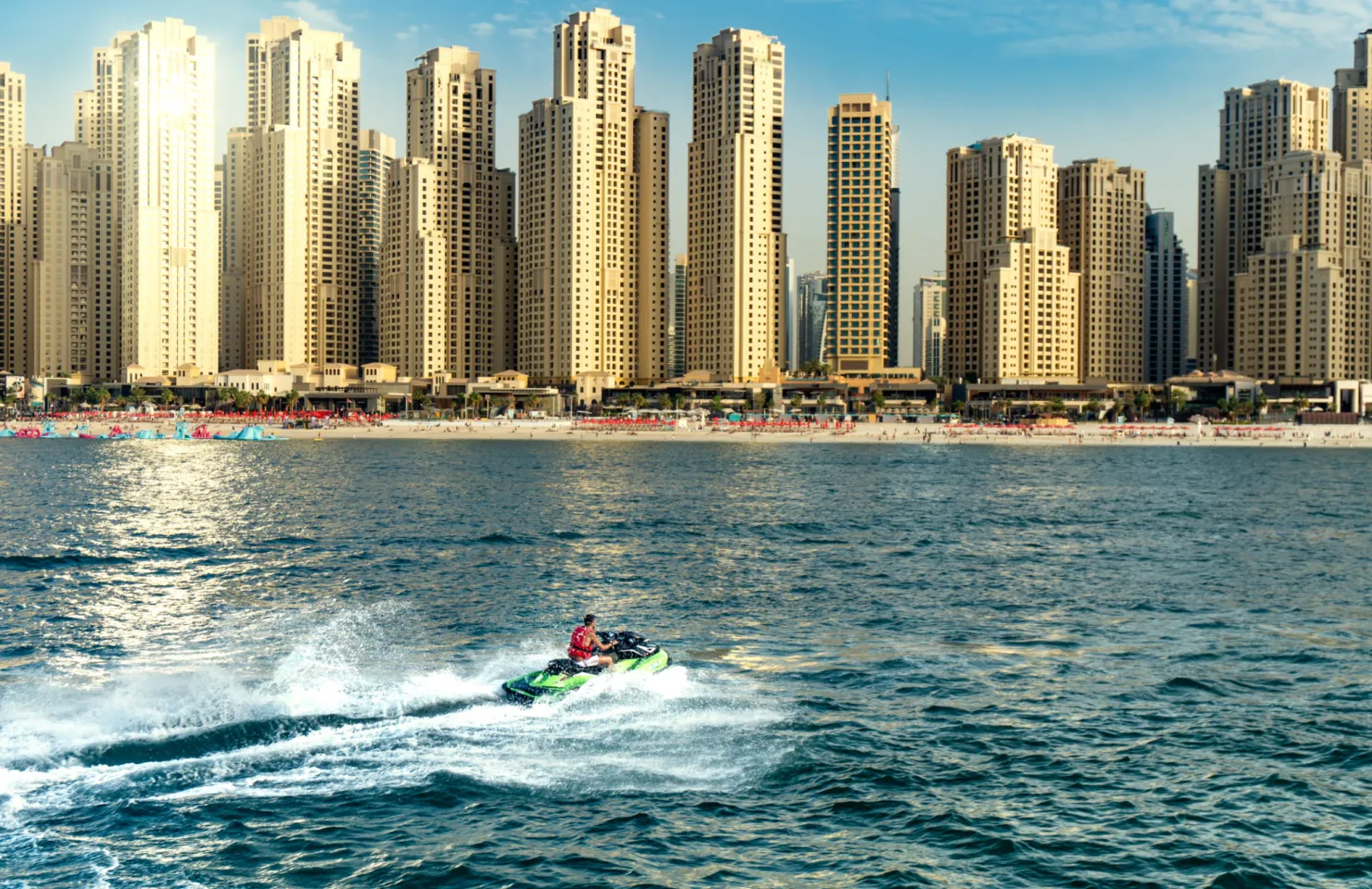 Jet Ski no seu aluguer privado de iates no Dubai
